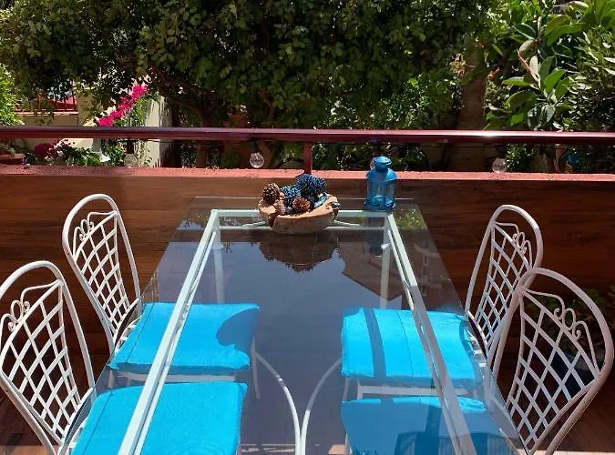 Lagoon -65m2 - First Line - 200 M To - Lejlighed